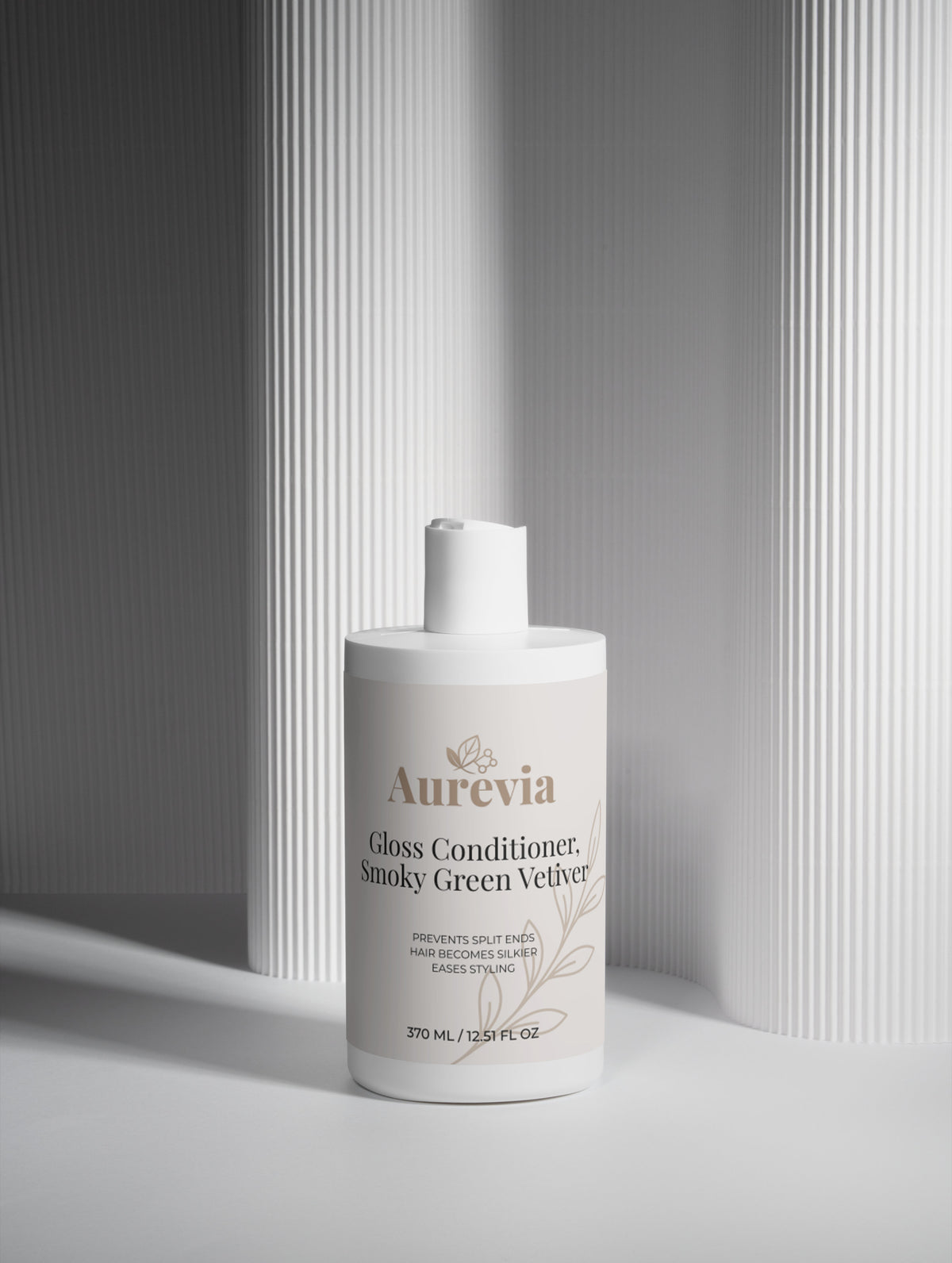 Aurevia Gloss Conditioner in Smoky Green Vetiver scent, prevents split ends and silken hair, 370ml bottle